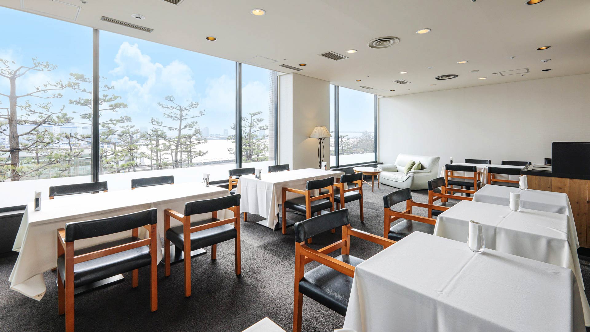 CAFE AZUR -カフェ アジュール-